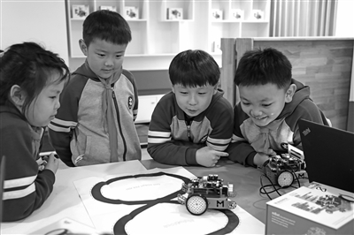 郑州市金水区重视大中小学有效衔接，培养学生科技素养和创新思维—— 梦想，在这里编织