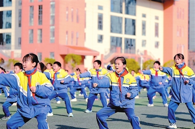 传统武术进校园孩子们强健体魄